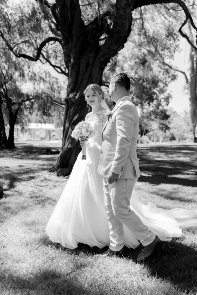 Kings Park Perth Wedding Photographer – Capture Your Day with Pictoniq 17 Maternity Shoot hyde park Pictoniq 1875