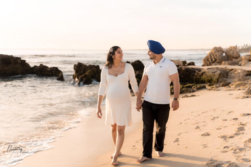 Maternity shoot under pastel sky, Trigg Beach sunset