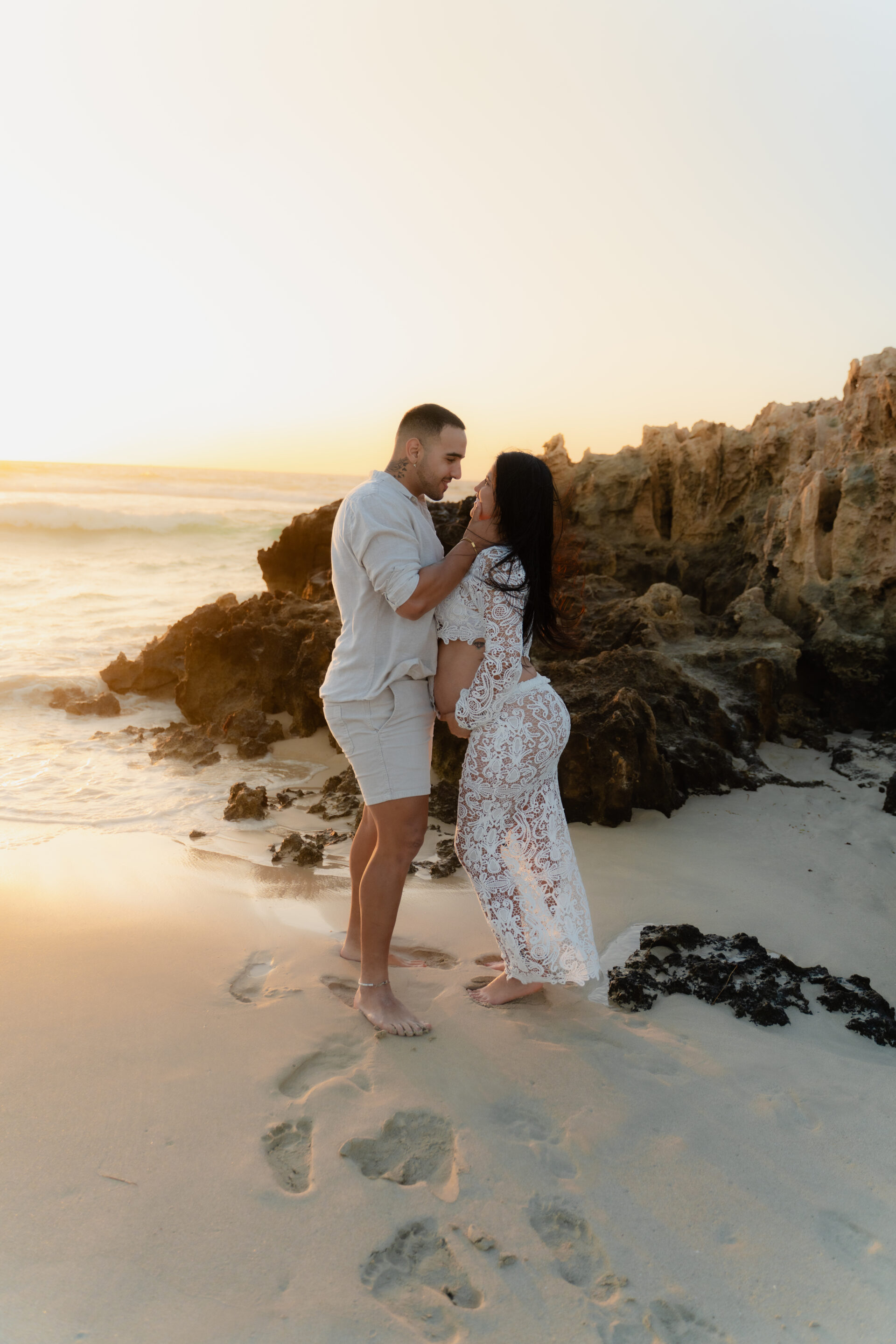 maternity photography click of perth photographer at pictoniq.