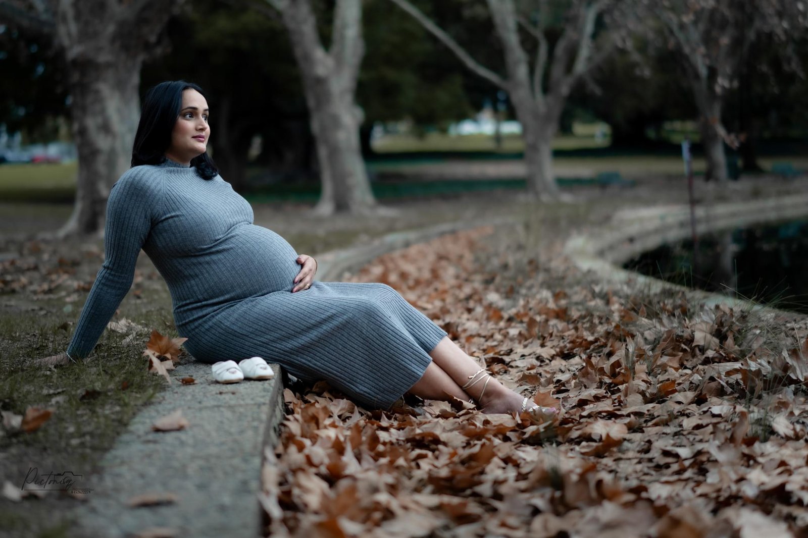 Couple walking hand in hand, Perth maternity session