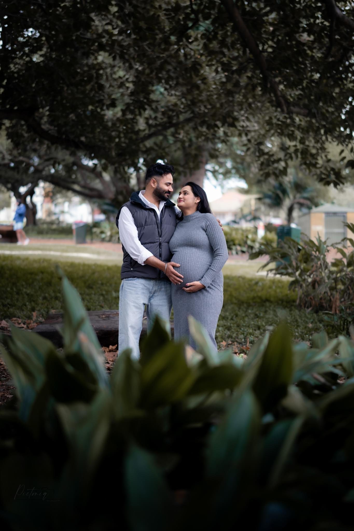 Mother-to-be with flower crown, Perth maternity